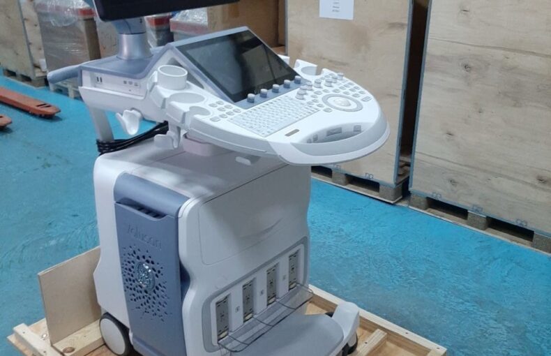 GE Voluson E10 BT20 Ultrasound Machine