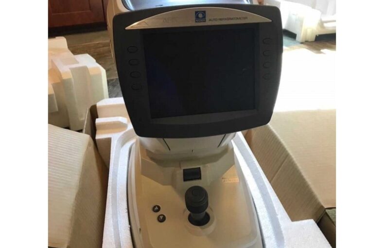 Nidek ark 1s Autorefactor Keratometer